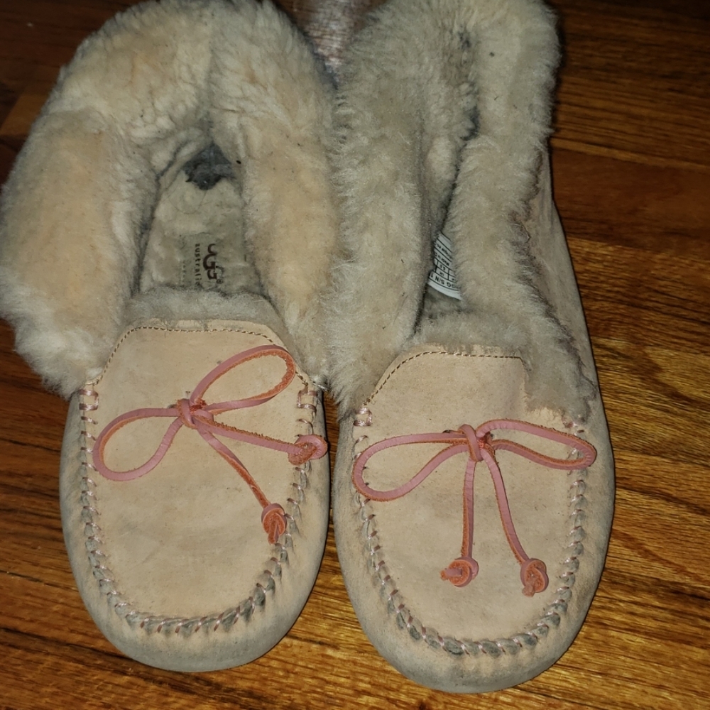Ugg slippers